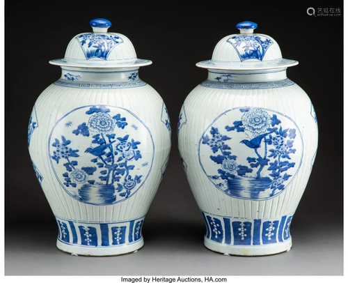 78522: A Large Pair of Chinese Blue and …