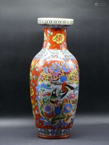 JAPON, Important vase balustre en porcelaine