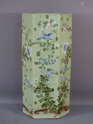 CHINE.Porte parapluie hexagonal/porcelaine céladon