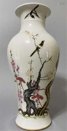 清光绪白釉花鸟赏瓶 Chinese Qing Guangxu white ground flower and bird vase