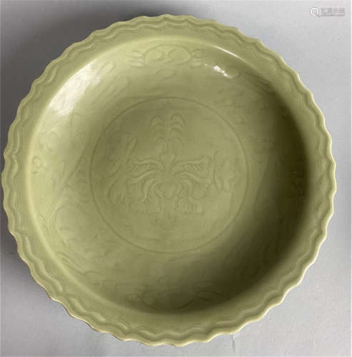 宋龙泉窑精品碟 Chinese Longquan celadon glazed plate 1