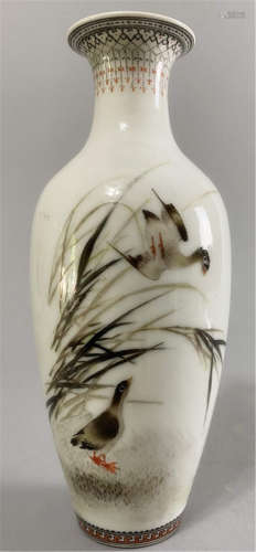 秋雁图白瓷瓶程意亭(1895——1948)Chinese flower and bird porcelain vase made by Chengyiting(1895——1948)