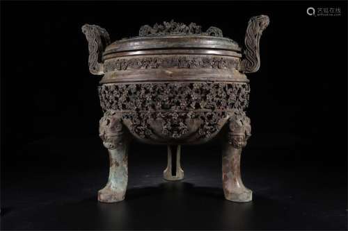 A Chinese Bronze Three-legged Vessel