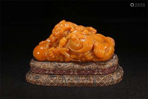 A Chinese Carved Shoushan Tianhuang Stone Ornament