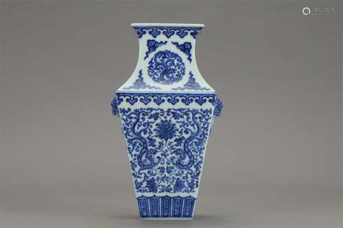 A Chinese Blue and White Dragon&phoenix Porcelain square Vase
