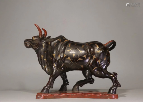 Late Qing Chinese Lacqure Wood Bull
