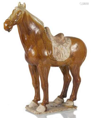 Braun-glasiertes Irdenware Modell eines stehenden Pferdes