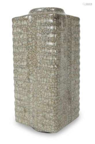 'Cong'-förmige Vase mit craquelierter Glasur