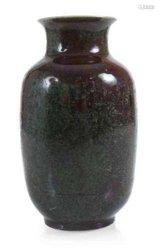 Vase mit Flambé-ähnlicher Glasur