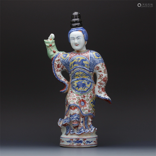 CHINESE WUCAI PORCELAIN STAND FIGURE