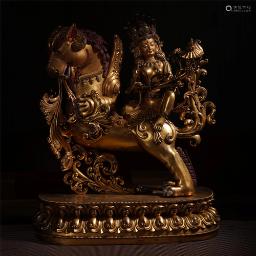 A LARGE CHINESE GILT BRONZE CARVED BU…