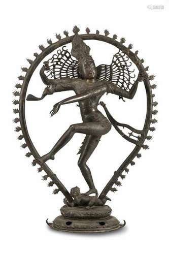 Große Bronzefigur des Shiva in Nataraja-Form