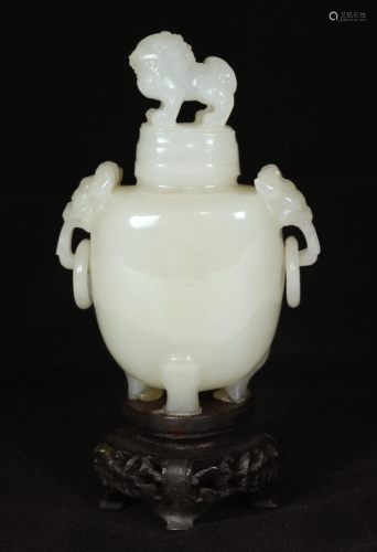 Fine Chinese Qing White Jade Small Covered…