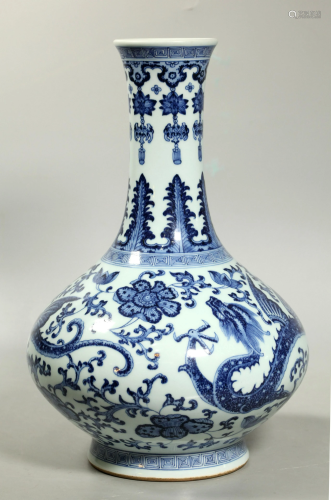 Chinese Qing Blue & White Porcelain Dragon Vase