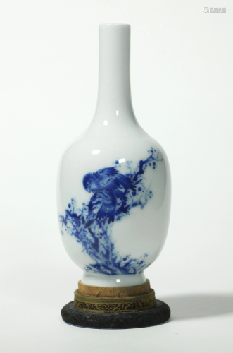 Chinese Blue & White Porcelain Bird Vase