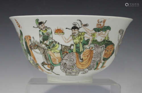 A Chinese famille verte porcelain circular bowl, Kangxi style but later Qing dynasty, the exterior