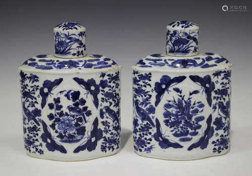 A pair of Chinese blue and white export porcelain tea caddies and covers, mid-19th century, each