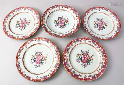 FIVE CHINESE 18TH CENTURY QIANLONG PORCELAIN PLATES, each decorated with floral decoration, one