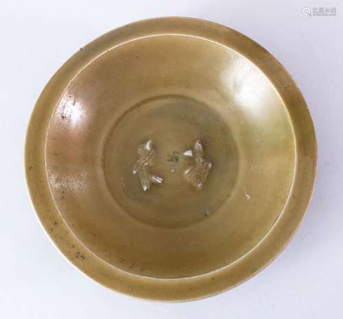 A GOOD CHINESE CELADON SONG DYNASTY TWIN FISH MARRIAGE BOWL, the interior with twin moulded fish and