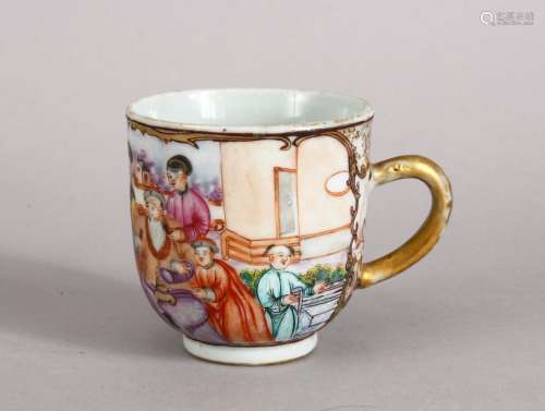 A GOOD 18TH CENTURY CHINESE QIANLONG FAMMILE ROSE PORCELAIN COFFEE CUP , the body decorated with