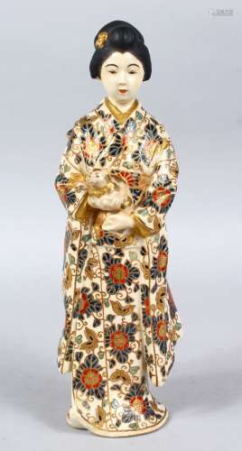 A FINE JAPANESE MEIJI PERIOD IMPERIAL SATSUMA FIGURE OF A LADY & CAT, stood wearing traditional