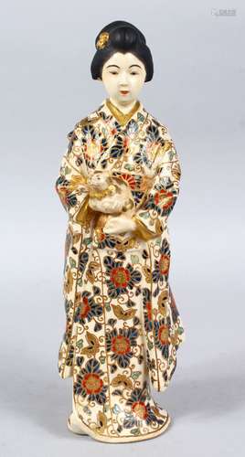 A FINE JAPANESE MEIJI PERIOD IMPERIAL SATSUMA FIGURE OF A LADY & CAT, stood wearing traditional