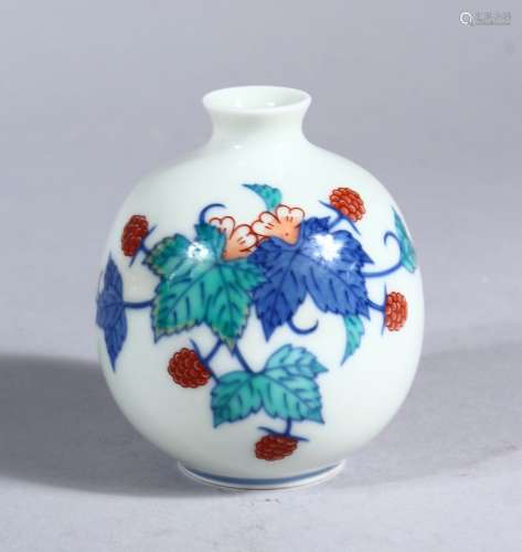 A SMALL 19TH CENTURY JAPANESE PORCELAIN BULBOUS VASE, decorated with scenes of rasberry fruit and