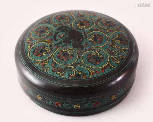 A GOOD 19TH / 20TH CENTURY INDIAN KASHMIR CYLINDRICAL LACQUER BOX, decorated with flora and an