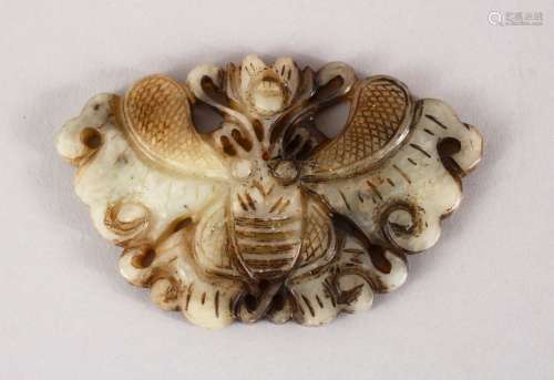 A 20TH CENTURY CHINESE CARVED SOAPSTONE PENDANT OF A BUTTERFLY, 9.5cm.
