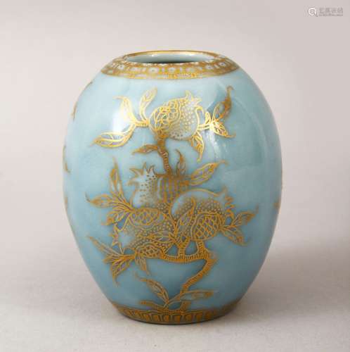 A GOOD CHINESE CLAIR DE LUNE MOULDED & GILT PORCELAIN VASE, the body of the vase with a pale sky