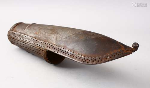 A 17TH CENTURY INDO PERSIAN STEEL ARM GUARD, 34CM.