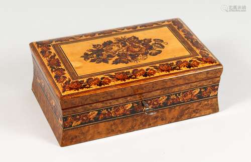 A GOOD TUNBRIDGE WARE MARQUETRY AND PARQUETRY SLIGHTLY DOME TOPPED BOX, inlaid with roses, with a