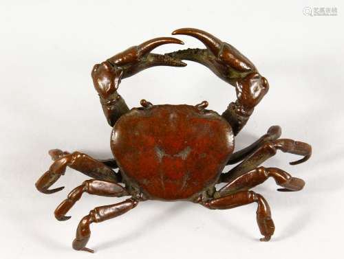A JAPANESE BRONZE MODEL OF A CRAB. 4ins wide.