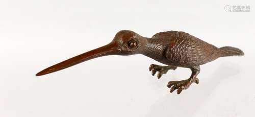 A JAPANESE BRONZE MODEL OF A BIRD. 5.5ins long.