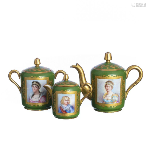 SeVRES - Napoleon Teapot, sugar bowl and m…