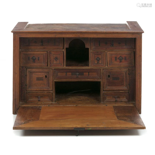 Portuguese table cabinet 16th century