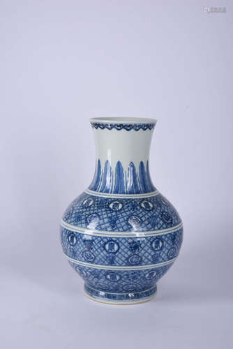 A Chinese Blue and White Floral Porcelain Zun