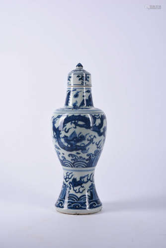 A Chinese Blue and White Dragon Pattern Porcelain Vase