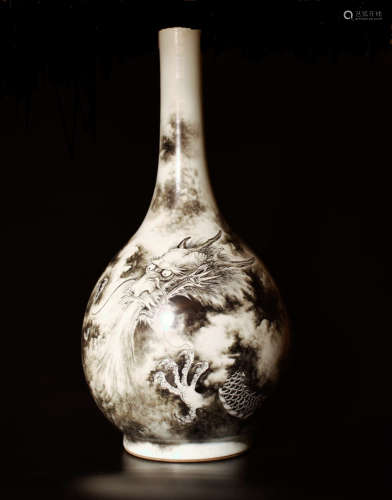 A Chinese Ink Color Dragon Pattern Porcelain Vase