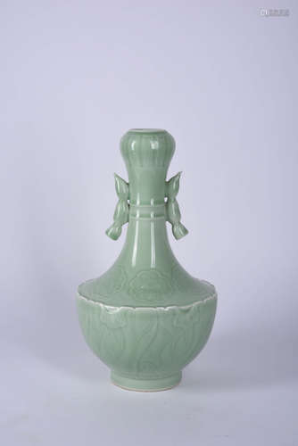 A Chinese Pea Green Glazed Porcelain Vase