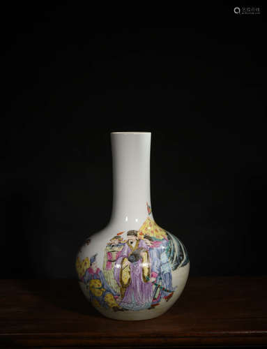 A Chinese Famille Rose Porcelain Bowl