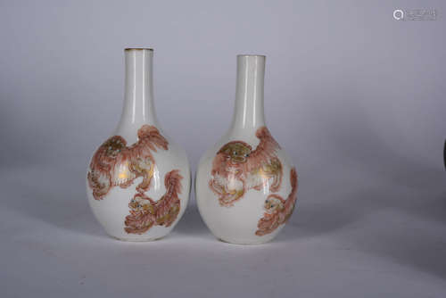 A Pair of Chinese Iron Red Gild Porcelain Vase