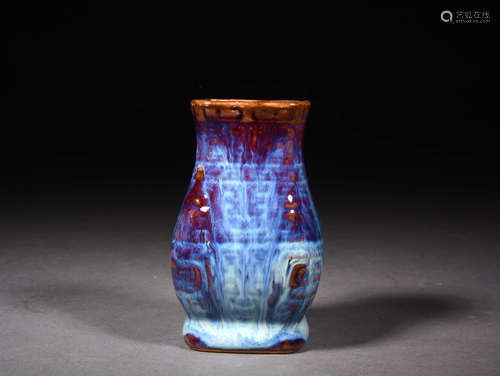 A Chinese Porcelain Vase