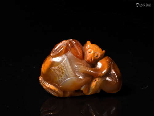 A Chinese Agate Monkey Ornament