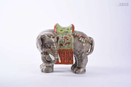 A Chinese Famille Rose Porcelain Elephant Ornament