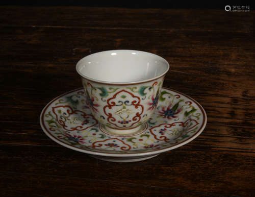 A Set of Chinese Famille Rose Porcelain Cup and saucer