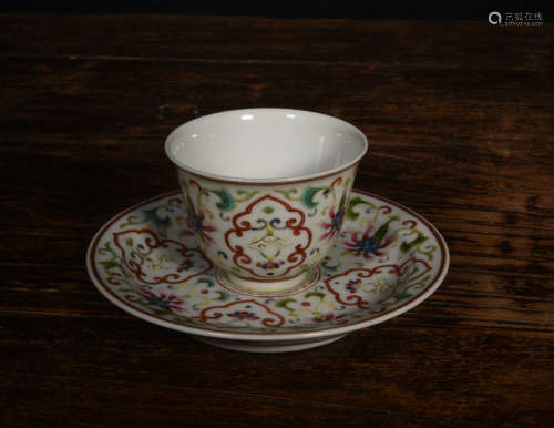 A Set of Chinese Famille Rose Porcelain Cup and saucer