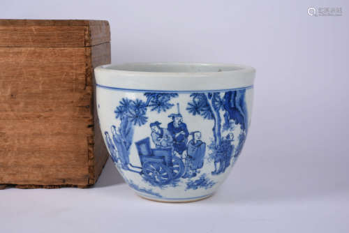 A Chinese Blue and White Floral Porcelain Vat