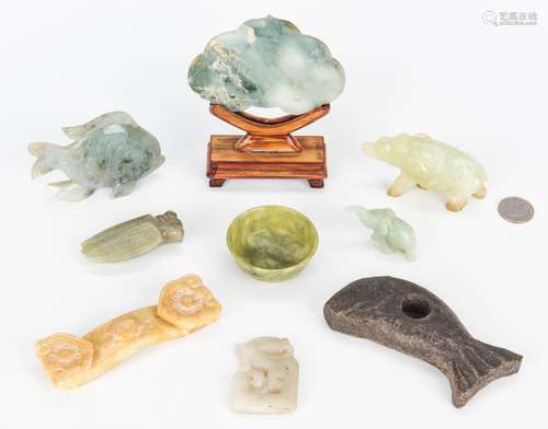 Group of 9 carved Jade & Hardstone Items