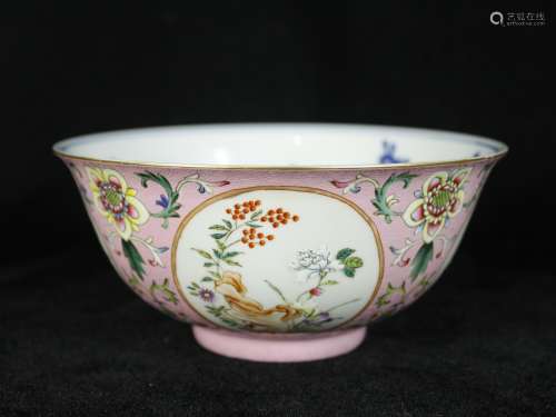 A Chinese Famille-Rose Glazed Blue and White Porcelain Bowl